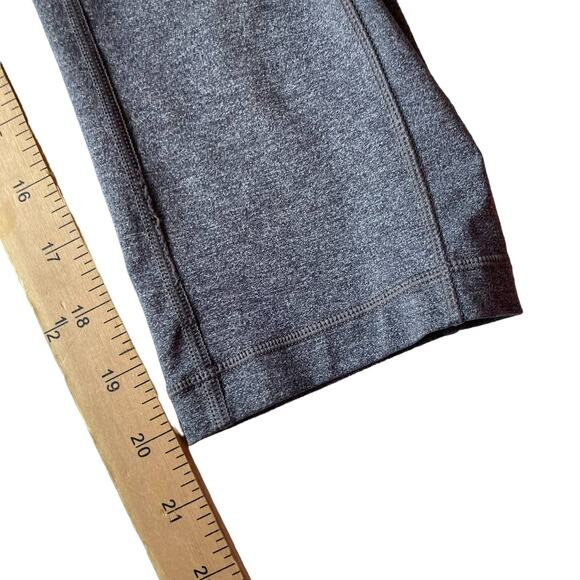 Lululemon Speed Up Cropped Gray Leggings Size 6 - Picture 9 of 9